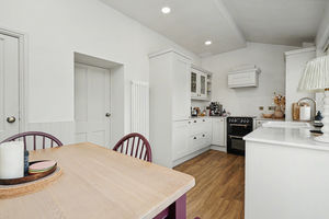 Photo 16- click for photo gallery